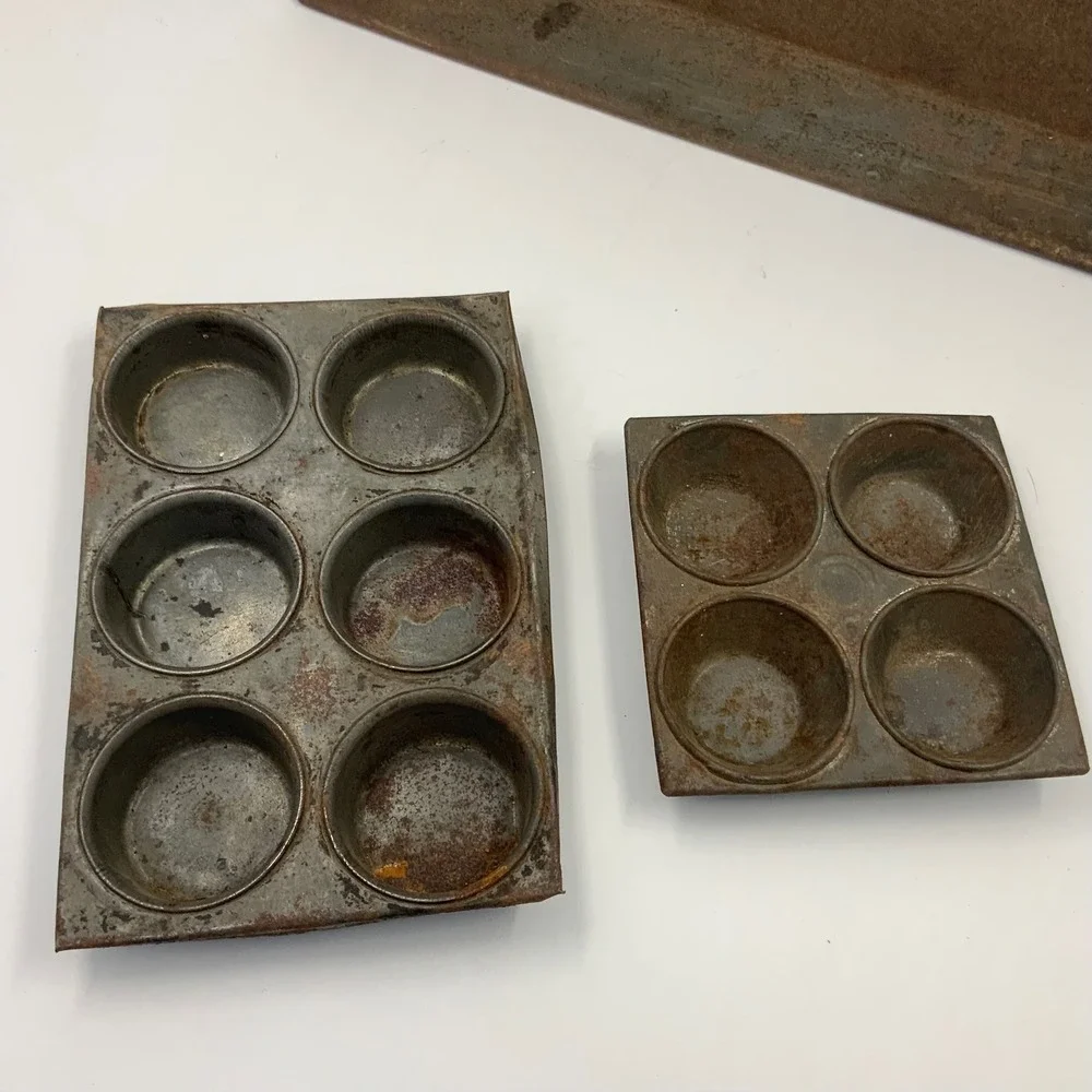 Vintage Unbranded Rustic Baking Pan Muffin Tin Set Metal 3 Pieces